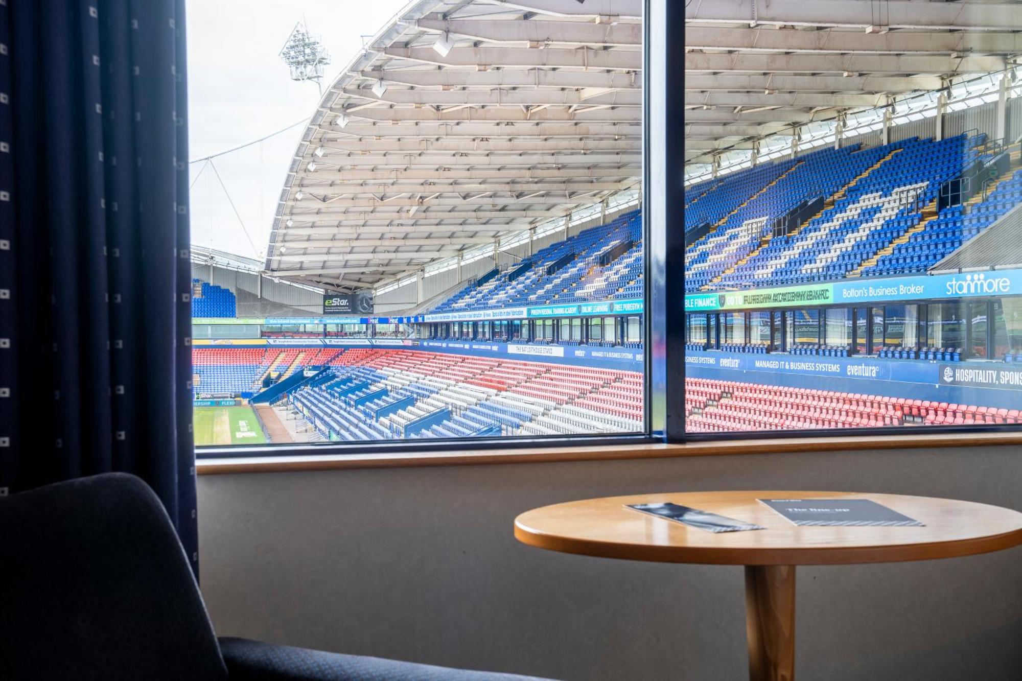 The Bolton Stadium Hotel, A Member Of Radisson Individuals מראה חיצוני תמונה