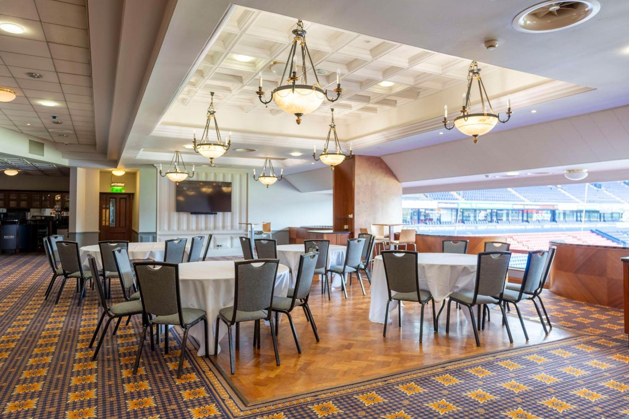 The Bolton Stadium Hotel, A Member Of Radisson Individuals מראה חיצוני תמונה